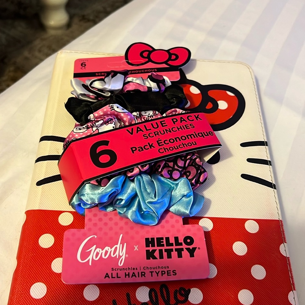 New Goody Hello Kitty 6 Scrunchies And 3 Headwarps